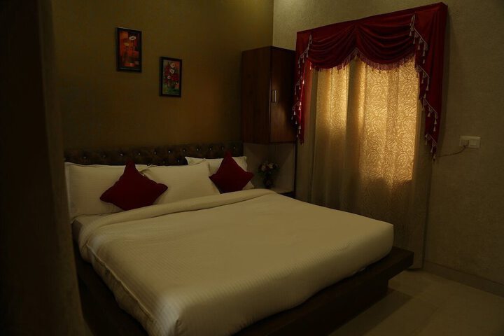 Room 12 of 81