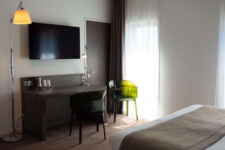 Room 33 of 101