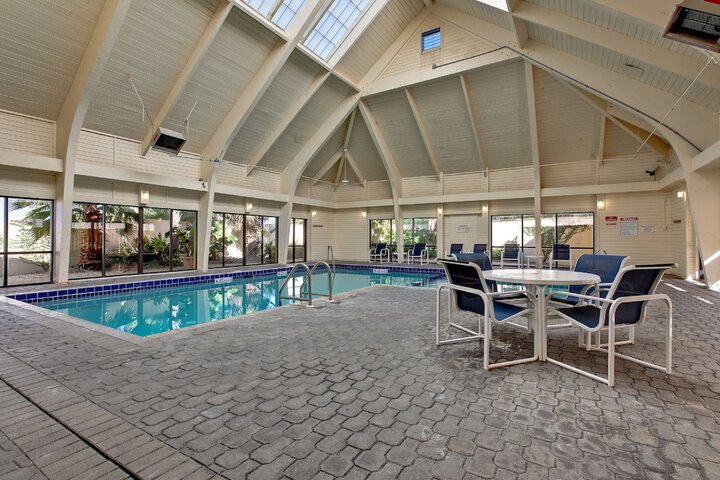 Pools & Facilities