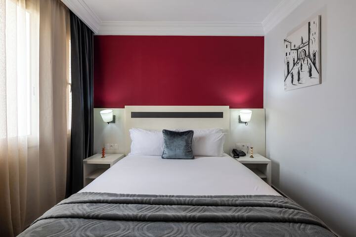 Room 40 of 85