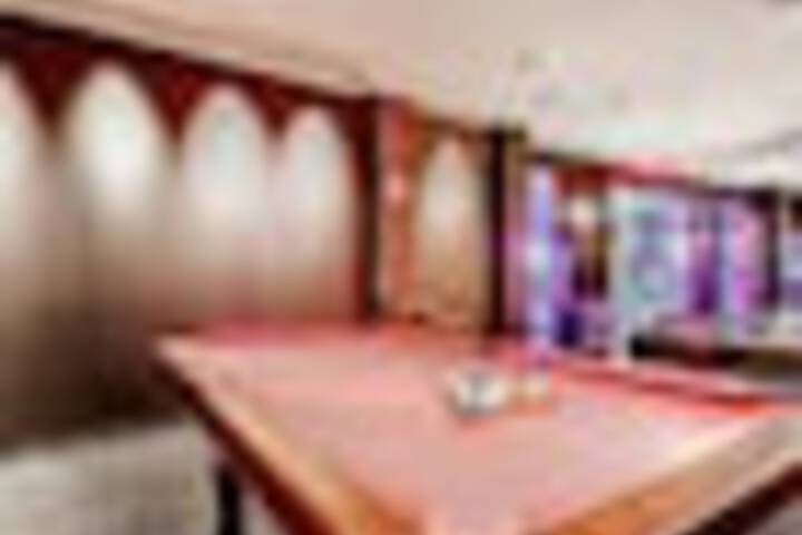 Room 194 of 252