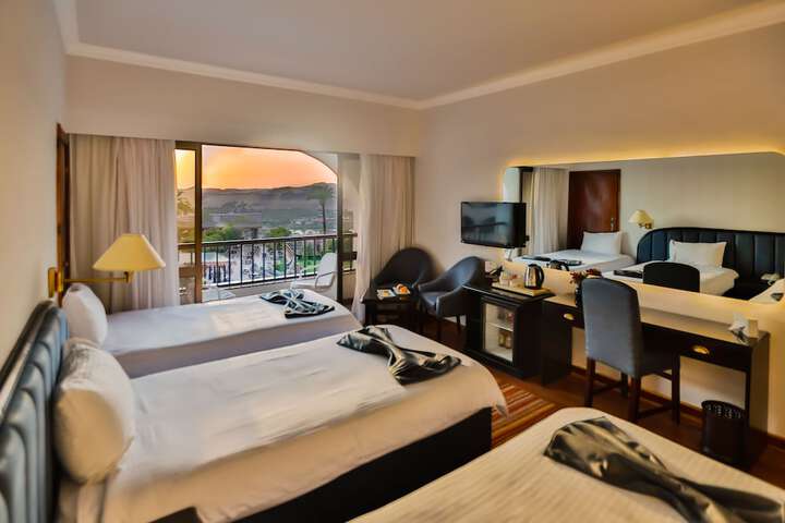 Room 15 of 147