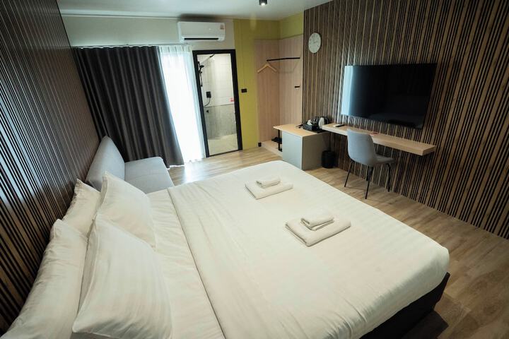 Room 36 of 96
