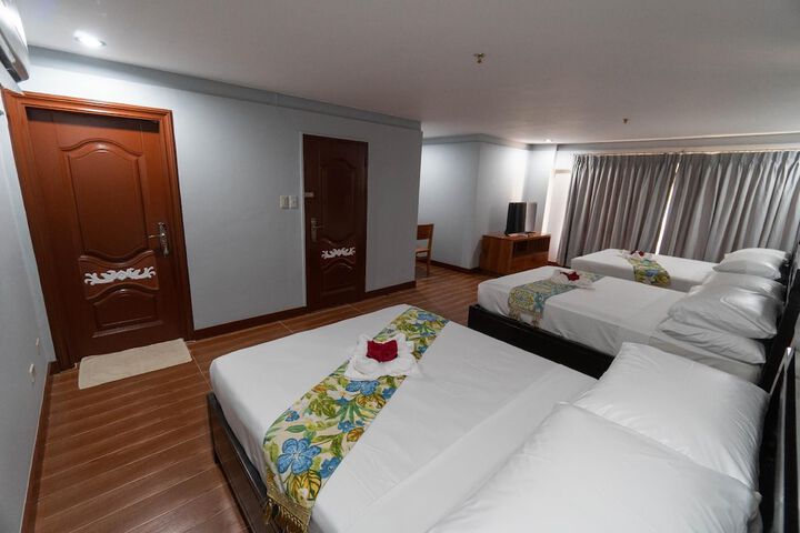 Room 30 of 64