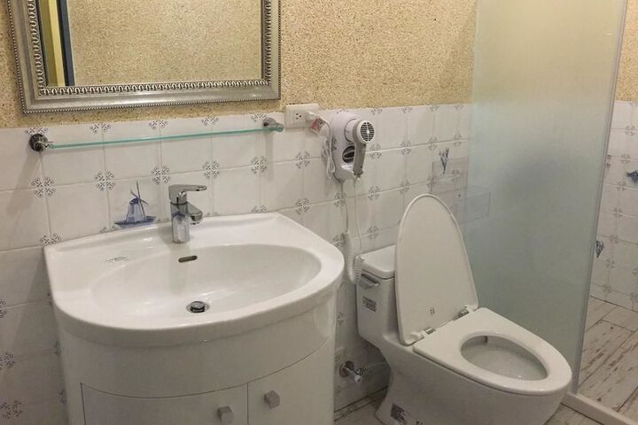 Room 26 of 45