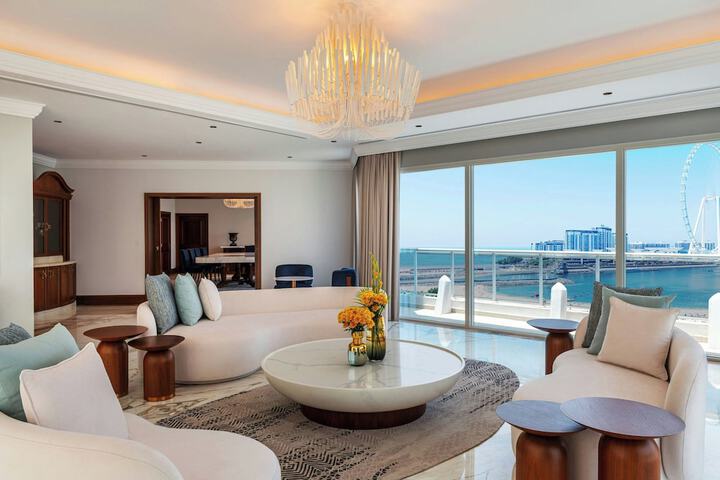 Room 54 of 146