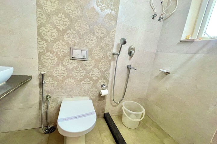 Room 32 of 52