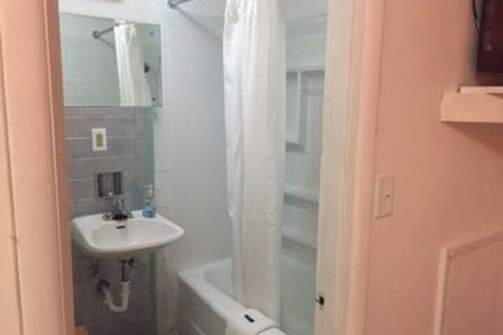 Room 12 of 44