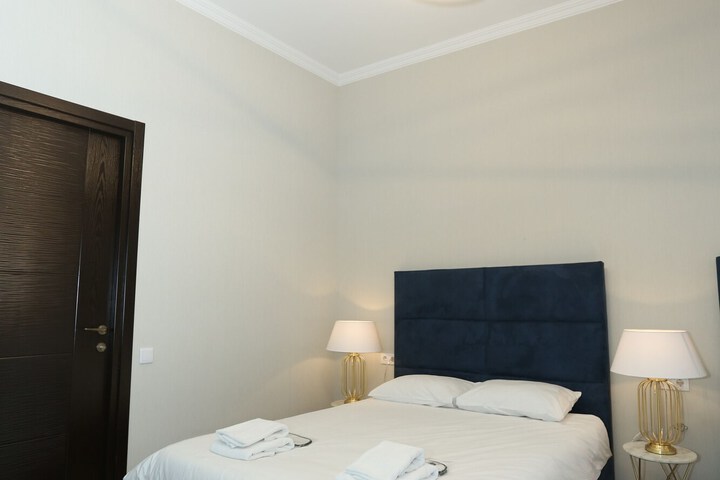 Room 5 of 43