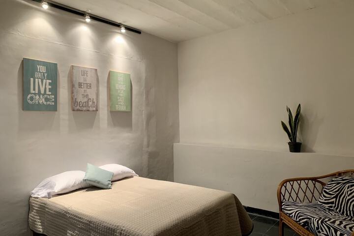 Room 2 of 17
