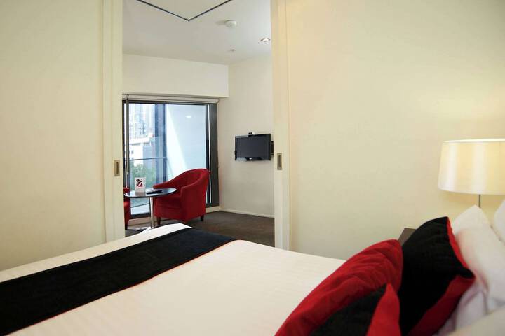 Room 30 of 44