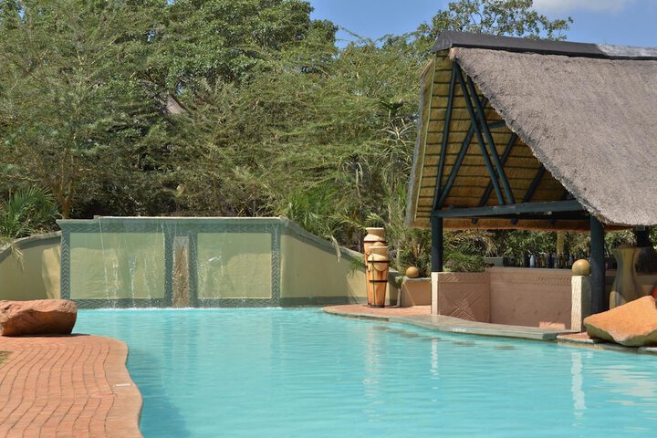 Pools & Facilities