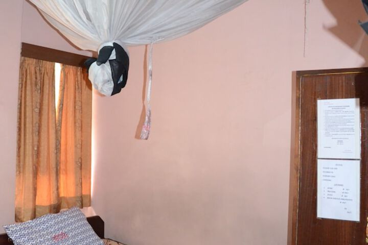 Room 18 of 18