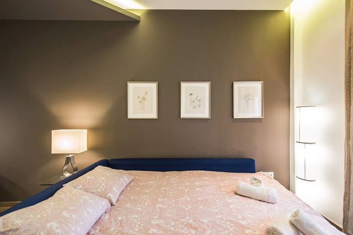 Room 20 of 27