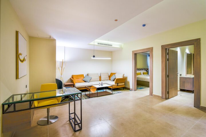 Room 48 of 99