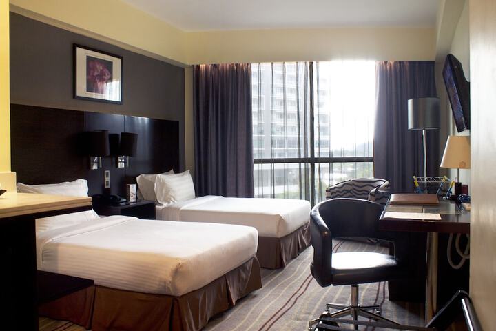 Room 13 of 68