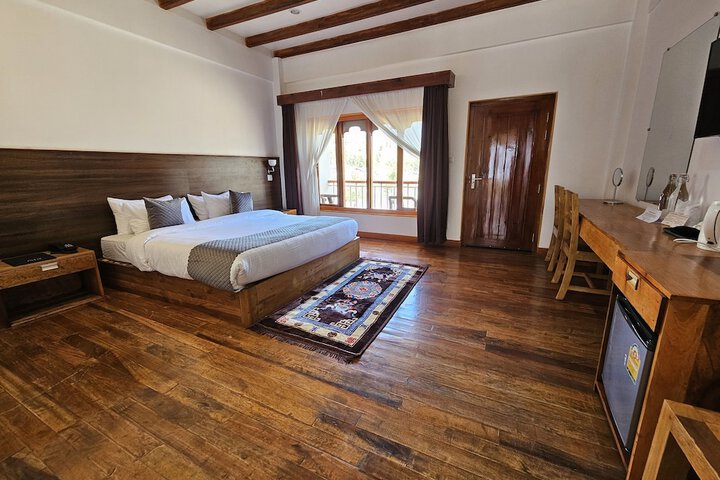 Room 10 of 25
