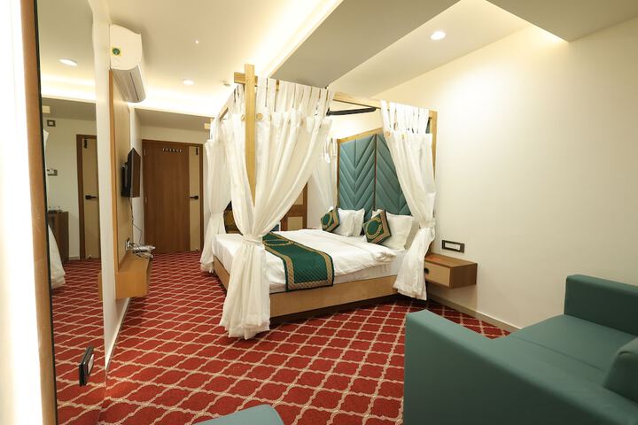 Room 14 of 62