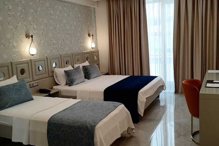 Room 16 of 85