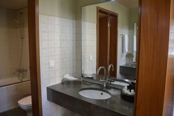 Room 29 of 62
