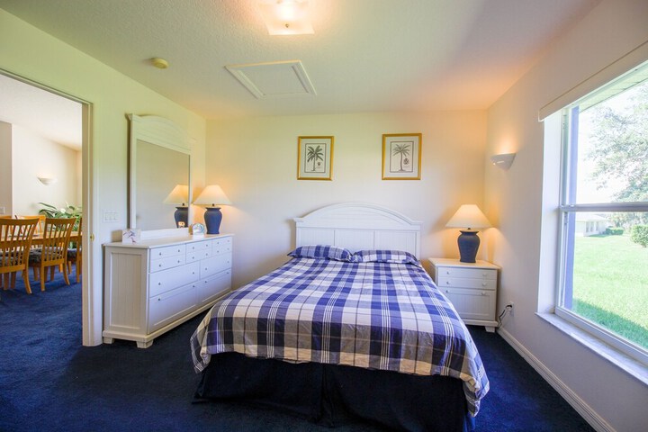 Room 2 of 13
