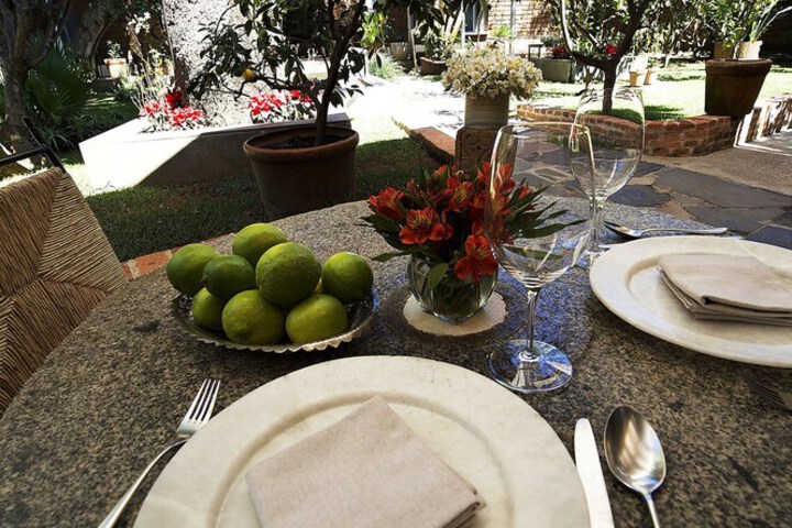Dining 20 of 46
