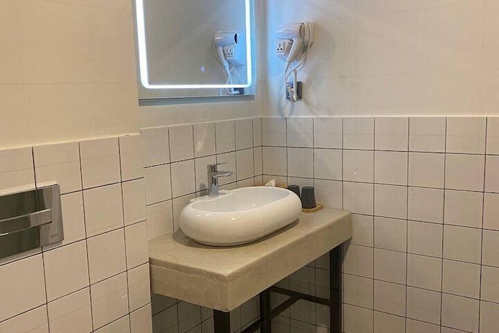 Room 40 of 62