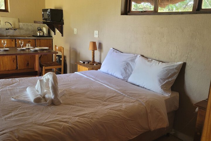 Room 4 of 80