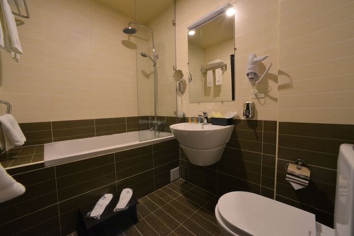 Room 45 of 60