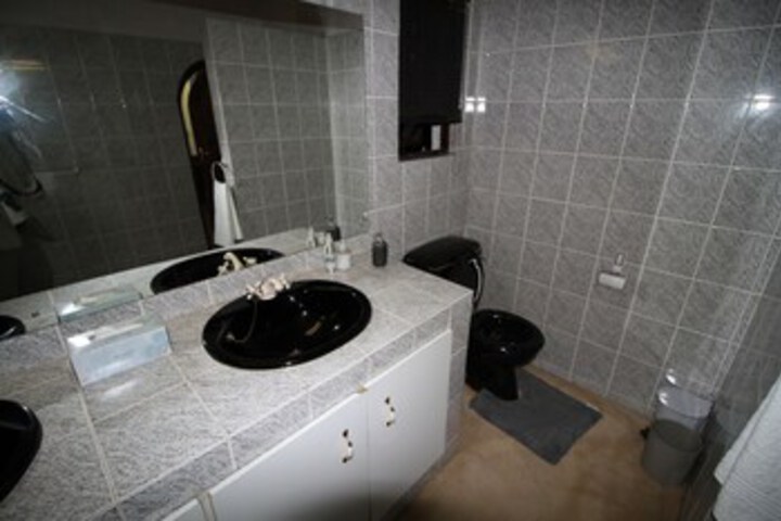 Room 19 of 27