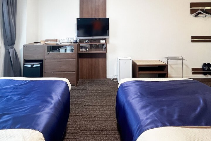 Room 19 of 117