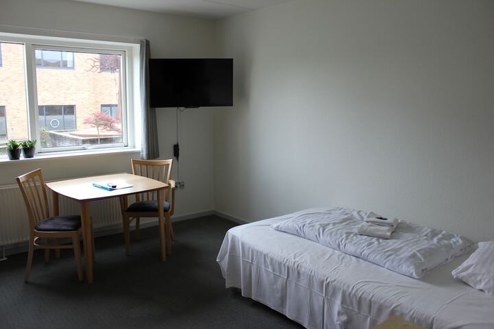 Room 10 of 66