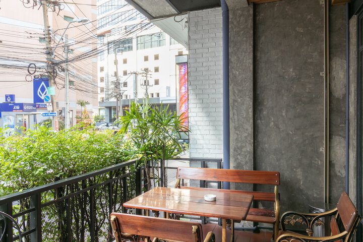 Terrace/Patio 59 of 60