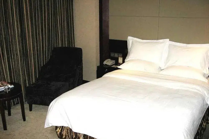 Room 5 of 21
