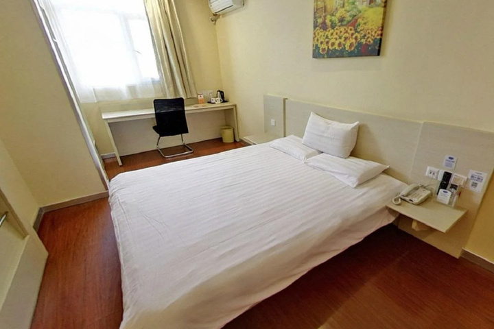 Room 3 of 12