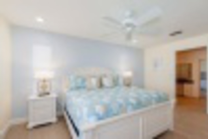 Room 40 of 192