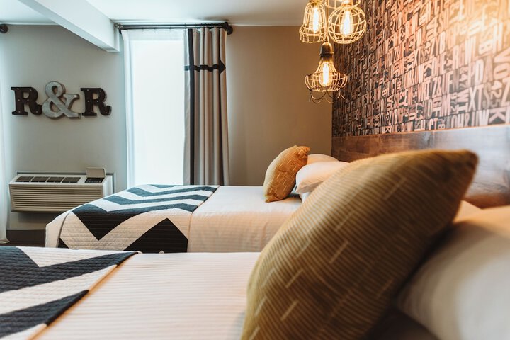 Room 10 of 44