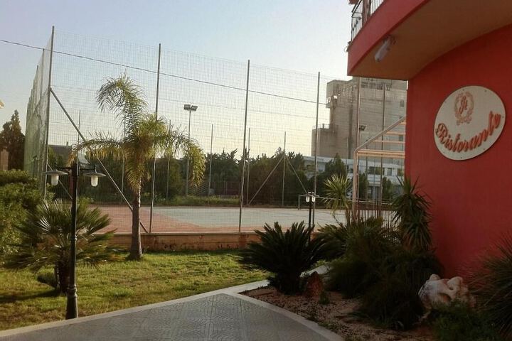 Sport court
