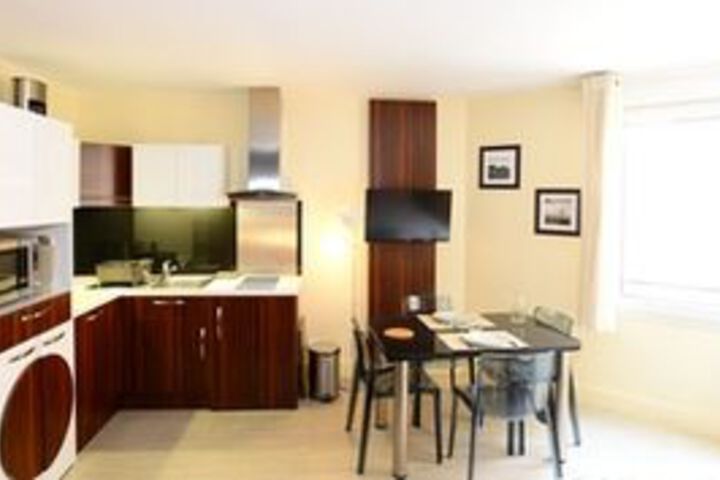 Room 10 of 10