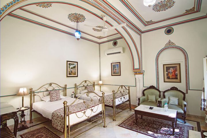 Room 14 of 70