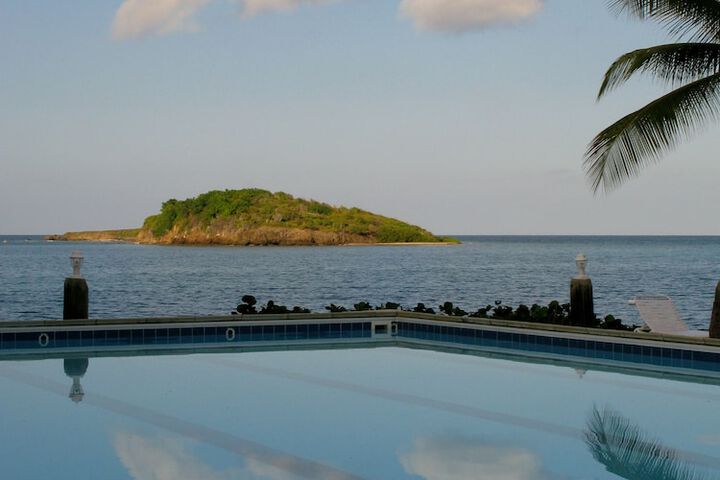 Hotel Pool