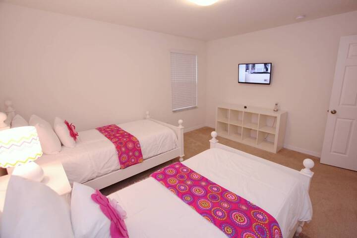 Room 13 of 139