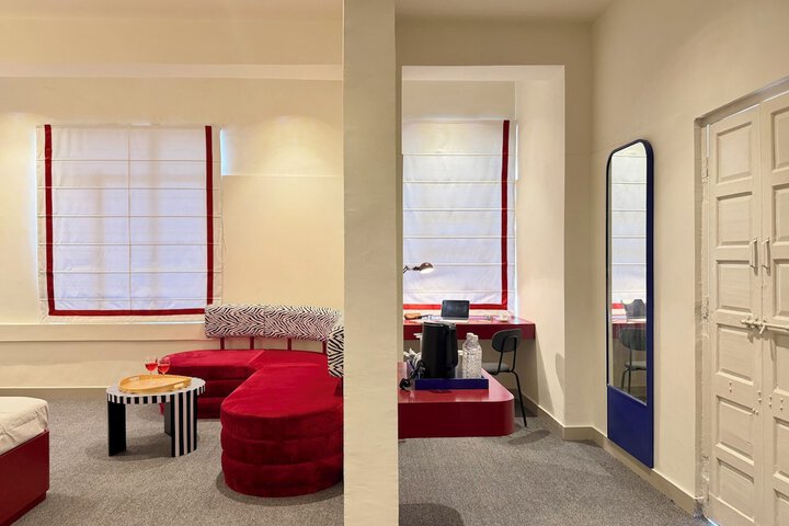 Room 46 of 70