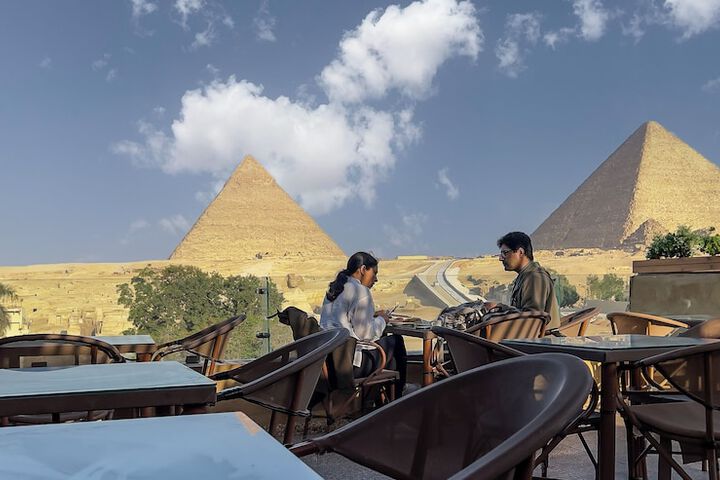 Giza Pyramids View Inn