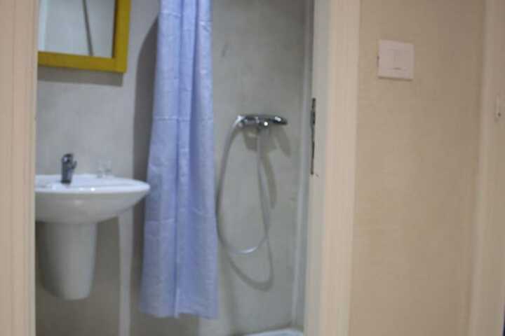 Room 106 of 153