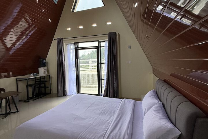 Room 15 of 61