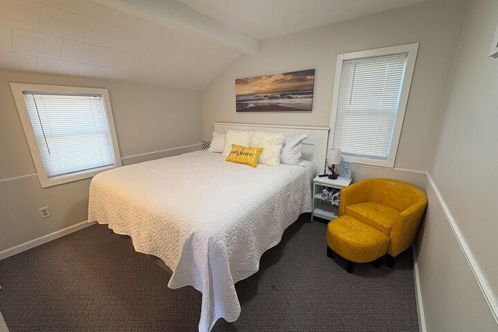Room 38 of 141
