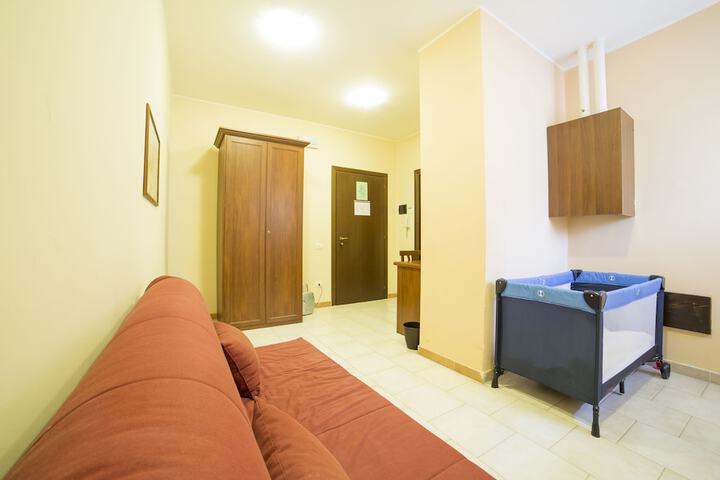 Room 15 of 36