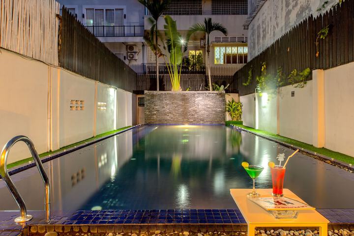 Pool 103 of 160