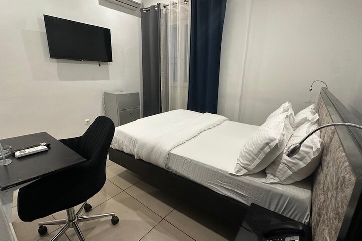 Room 7 of 56